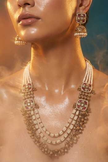 Tussya Kundan Embellished Necklace & Earrings Set 
