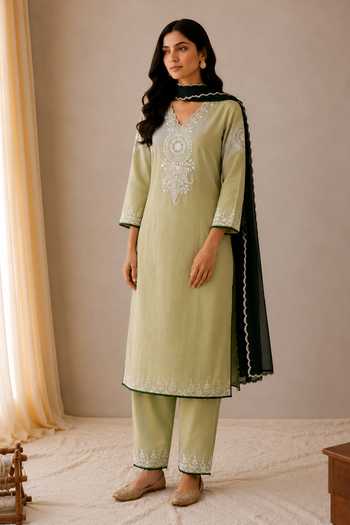 Buy_Wazir C_Olive Green Linen, Organza V-neck Sehar Kashmiri Embroidered Kurta Set _Online_at_Aza_Fashions