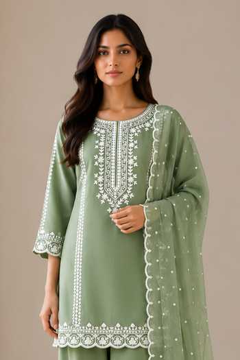 Wazir C_Mint Cotton, Organza Round Neck, Yes Sehar Kashmiri Embroidered Kurta Set _Online_at_Aza_Fashions