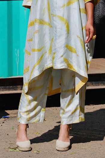 Shop Jasmine Bains Blue Silk V-neck, Yes Eco Printed Mulberry Kurta And Pant Set Online at Aza Fashions Shop_Jasmine Bains_Blue Silk V-neck, Yes Eco Printed Mulberry Kurta And Pant Set _Online_at_Aza_Fashions