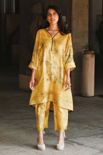 Buy Jasmine Bains Yellow Silk V-neck, Yes Botanical Print Mulberry Kurta And Pant Set Online at Aza Fashions Buy_Jasmine Bains_Yellow Silk V-neck, Yes Botanical Print Mulberry Kurta And Pant Set _Online_at_Aza_Fashions