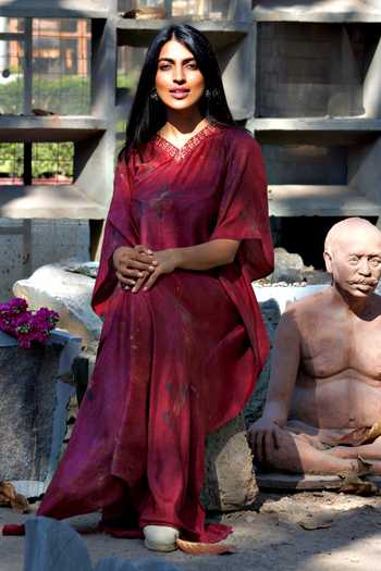 Shop Jasmine Bains Pink Silk V-neck Eco Print Mulberry Kaftan Online at Aza Fashions Shop_Jasmine Bains_Pink Silk V-neck Eco Print Mulberry Kaftan _Online_at_Aza_Fashions
