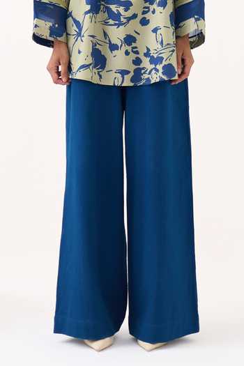Three Green Poplin Round Neck Wide Sleeve Gather Top And Pant Set Online at Aza Fashions Three_Green Poplin Round Neck Wide Sleeve Gather Top And Pant Set _Online_at_Aza_Fashions
