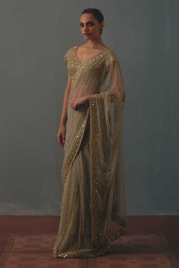 Arpita Mehta_Green Net V-neck Hand Embroidered Pre-draped Saree And Blouse Set _Online_at_Aza_Fashions