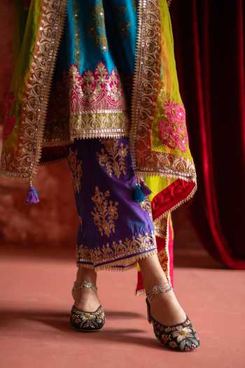 Buy Studio Rang by Swati Blue Chanderi Silk, Silk, Chiffon Round Neck Rasm-e-phillauri Kurta Set Online at Aza Fashions Buy_Studio Rang by Swati_Blue Chanderi Silk, Silk, Chiffon Round Neck Rasm-e-phillauri Kurta Set _Online_at_Aza_Fashions