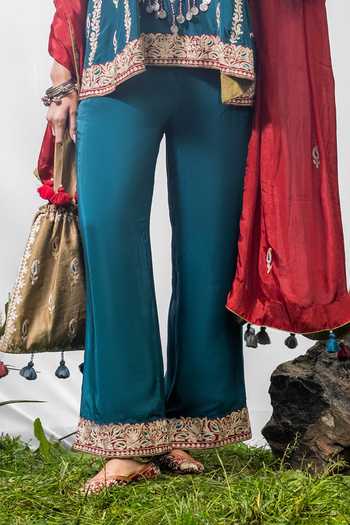 Studio Rang by Swati Blue Crepe, Silk Vanvaasi Embroidered Kurta Set Online at Aza Fashions Studio Rang by Swati_Blue Crepe, Silk Vanvaasi Embroidered Kurta Set _Online_at_Aza_Fashions