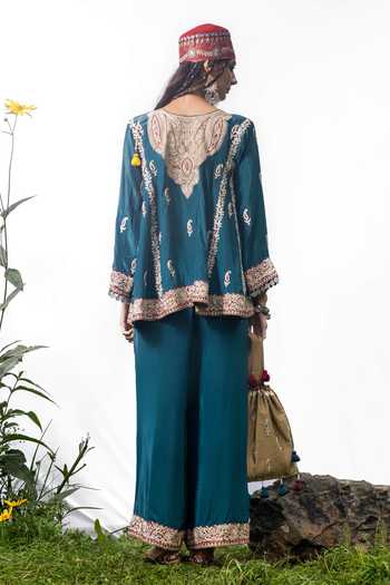 Studio Rang by Swati Vanvaasi Embroidered Kurta Set 