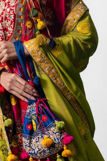 Buy Studio Rang by Swati Magenta Silk, Chanderi, Cotton, Chiffon Split Dalrang Embroidered Kurta Set Buy_Studio Rang by Swati_Magenta Silk, Chanderi, Cotton, Chiffon Split Dalrang Embroidered Kurta Set