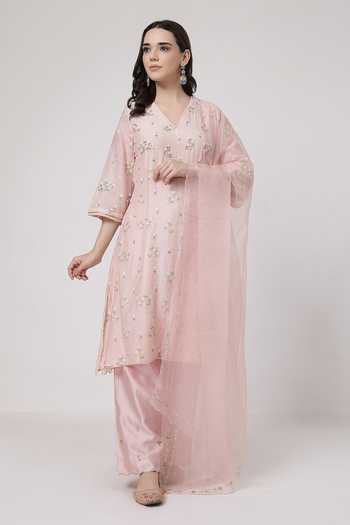 KAPAAS Pankhudi V Neck Kurta Set 