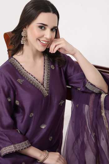 Shop_KAPAAS_Purple Organza, Chanderi V-neck Violet Embroidered Kurta Set 