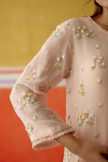 KAPAAS Pink Organza, Chanderi Round Neck Pankhudi Embroidered Kurta Set at Aza Fashions KAPAAS_Pink Organza, Chanderi Round Neck Pankhudi Embroidered Kurta Set _at_Aza_Fashions