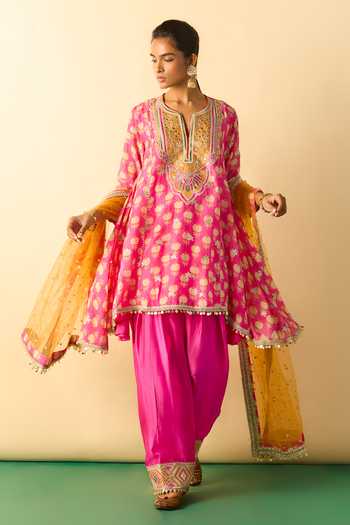 Gopi Vaid Anvi Print High-Low Kurta Farshi Salwar Set 