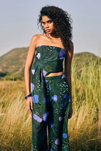 Buy ZiP by Payal & Zinal Green Cotton, Linen Bandeau Neck Wildflower Wonder Print Top Online at Aza Fashions Buy_ZiP by Payal & Zinal_Green Cotton, Linen Bandeau Neck Wildflower Wonder Print Top _Online_at_Aza_Fashions