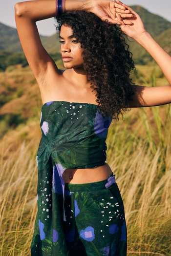 Shop ZiP by Payal & Zinal Green Cotton, Linen Bandeau Neck Wildflower Wonder Print Top Online at Aza Fashions Shop_ZiP by Payal & Zinal_Green Cotton, Linen Bandeau Neck Wildflower Wonder Print Top _Online_at_Aza_Fashions