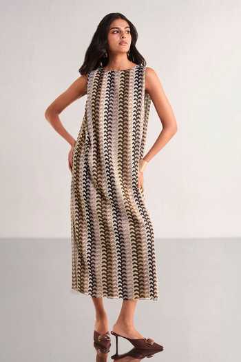 Dash And Dot Multi Color Polyester Boat Neck Crochet Knit Back Knot Midi Dress at Aza Fashions Dash And Dot_Multi Color Polyester Boat Neck Crochet Knit Back Knot Midi Dress _at_Aza_Fashions