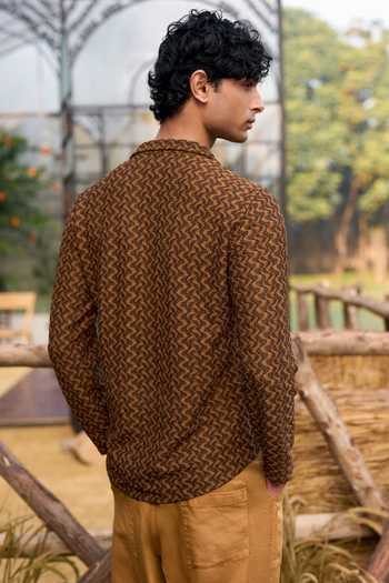 Dash And Dot_Beige Polyester Knitted Chevron Shirt _Online_at_Aza_Fashions