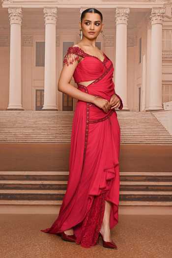 Buy Tarun Tahiliani Red Georgette Sweetheart Neck, Frill Embroidered Draped Concept Saree Set Online at Aza Fashions Buy_Tarun Tahiliani_Red Georgette Sweetheart Neck, Frill Embroidered Draped Concept Saree Set _Online_at_Aza_Fashions