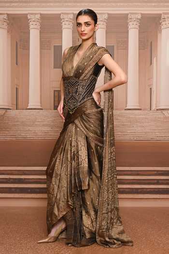 Tarun Tahiliani Black Georgette, Chanderi Pre-draped Metallic Concept Saree Set With Corset Online at Aza Fashions Tarun Tahiliani_Black Georgette, Chanderi Pre-draped Metallic Concept Saree Set With Corset _Online_at_Aza_Fashions