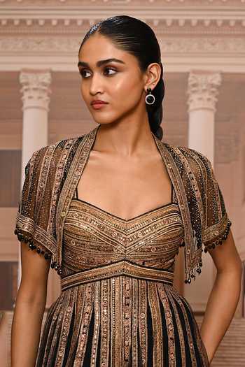 Buy Tarun Tahiliani Black Net, Tulle Shawl Neck Embroidered Jumpsuit With Cape Buy_Tarun Tahiliani_Black Net, Tulle Shawl Neck Embroidered Jumpsuit With Cape