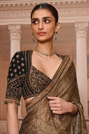 Shop_Tarun Tahiliani_Black Georgette, Chanderi Sweetheart Neck Printed Saree With Embroidered Blouse _Online_at_Aza_Fashions