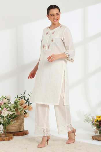 DAREISS Ivory Cotton Round Neck, Yes Lumiere Hand Embroidered Kurta And Pant Set at Aza Fashions DAREISS_Ivory Cotton Round Neck, Yes Lumiere Hand Embroidered Kurta And Pant Set _at_Aza_Fashions