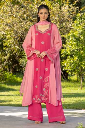 DAREISS Lotus Hand Embroidered Kurta Set 