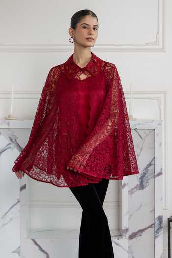 DAREISS Floral Chantilly Lace Work Cape 