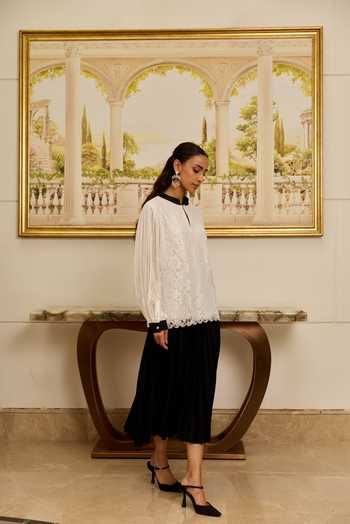 DAREISS White Silk, Chiffon, Lace Mandarin Collar, Keyhole Neck Celestia French Top Online at Aza Fashions DAREISS_White Silk, Chiffon, Lace Mandarin Collar, Keyhole Neck Celestia French Top _Online_at_Aza_Fashions