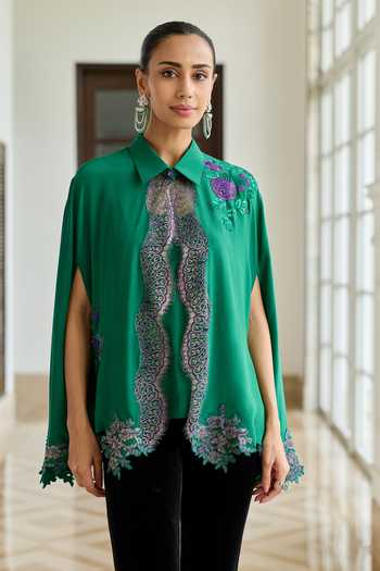 DAREISS Emerald Green Silk, Crepe Collared Neck Veloura Hand-embroidered Cape Online at Aza Fashions DAREISS_Emerald Green Silk, Crepe Collared Neck Veloura Hand-embroidered Cape _Online_at_Aza_Fashions