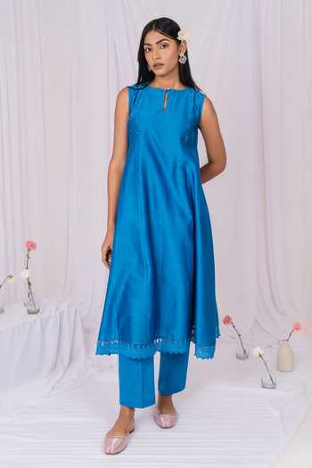 Mushio Floral Lace Chanderi Kurta 