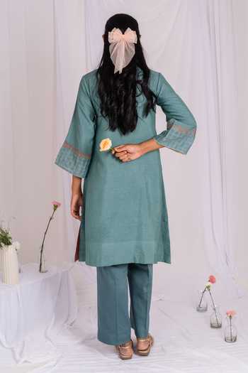 Mushio Yoke Embroidered Kurta 
