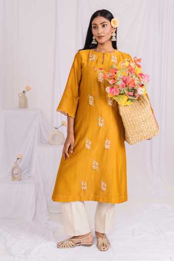 Mushio_Mustard Chanderi Keyhole Neck Embroidered Kurta _Online_at_Aza_Fashions