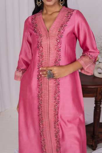 Mushio_Pink Chanderi V-neck Floral Embroidered Kurta _Online_at_Aza_Fashions