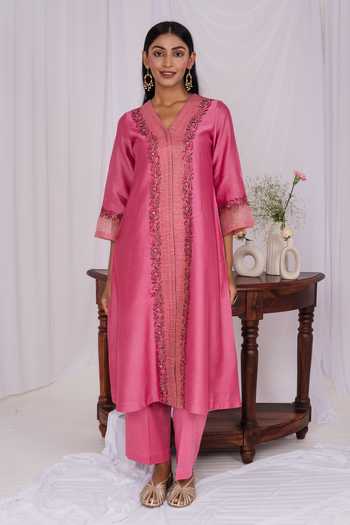 Mushio Floral Embroidered Kurta 