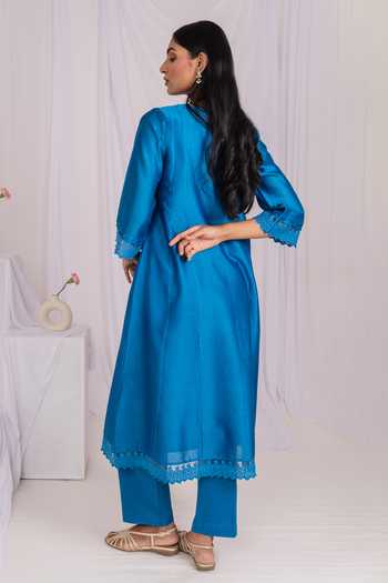 Buy_Mushio_Blue Chanderi Keyhole Neck, Yes Lace Hem Kurta _Online_at_Aza_Fashions
