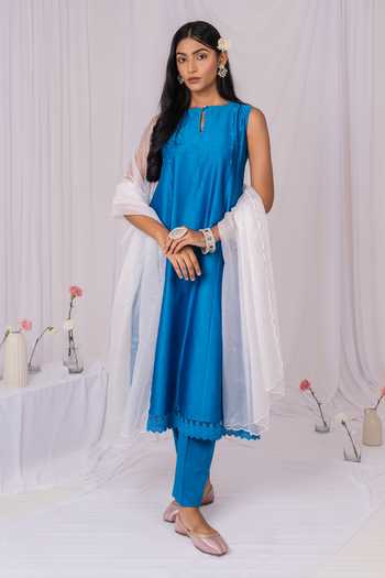 Mushio Lace Hem Kurta Set 