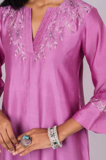 Shop_Mushio_Lilac Chanderi, Silk, Cotton V-neck, Yes Embroidered Kurta Set  