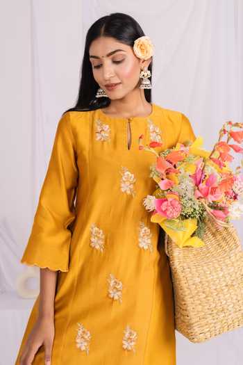 Buy_Mushio_Mustard Chanderi, Silk, Cotton, Tissue Floral Butti Embroidered Kurta Set _Online_at_Aza_Fashions