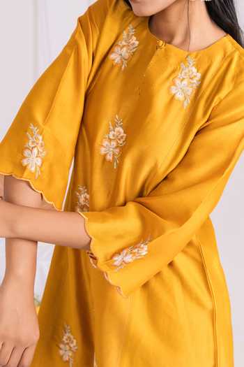 Shop_Mushio_Mustard Chanderi, Silk, Cotton, Tissue Floral Butti Embroidered Kurta Set 