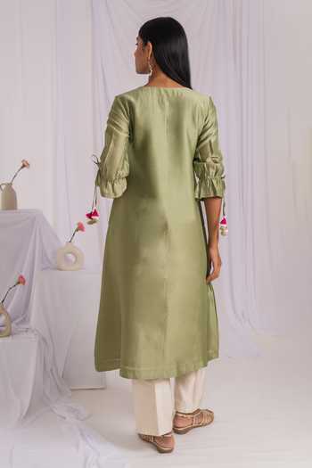 Mushio Hand Embellished Kurta Set 