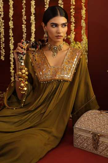 Aaroh By Dolly Green Silk, Muslin Square Neck Sunehri Saanjh Embellished Kurta And Pant Set at Aza Fashions Aaroh By Dolly_Green Silk, Muslin Square Neck Sunehri Saanjh Embellished Kurta And Pant Set _at_Aza_Fashions