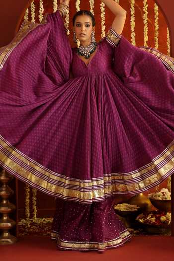 Aaroh By Dolly Purple Chanderi, Organza Sweetheart Neck Sunehri Saanjh Choli Cut Anarkali Set Online at Aza Fashions Aaroh By Dolly_Purple Chanderi, Organza Sweetheart Neck Sunehri Saanjh Choli Cut Anarkali Set _Online_at_Aza_Fashions