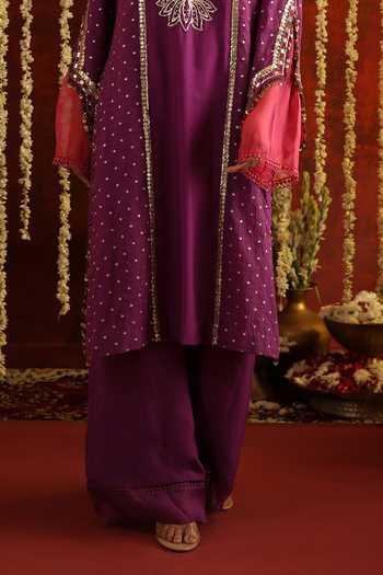 Aaroh By Dolly Purple Organza, Chanderi, Muslin V-neck, Sunehri Saanjh Embroidered Kurta Set Online at Aza Fashions Aaroh By Dolly_Purple Organza, Chanderi, Muslin V-neck, Sunehri Saanjh Embroidered Kurta Set _Online_at_Aza_Fashions