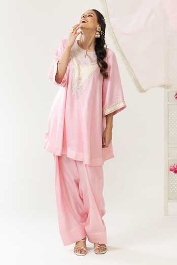 Shop BAHAARA BY DIVYA NARULA Pink Silk Satin, Organza Round Neck, Yes Noora Embellished Yoke Kurta Set Online at Aza Fashions Shop_BAHAARA BY DIVYA NARULA_Pink Silk Satin, Organza Round Neck, Yes Noora Embellished Yoke Kurta Set _Online_at_Aza_Fashions