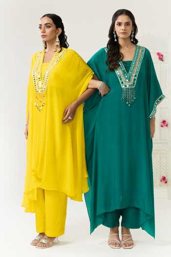 Buy BAHAARA BY DIVYA NARULA Yellow Crepe V-neck Noor Mirror Work Kurta Set Online at Aza Fashions Buy_BAHAARA BY DIVYA NARULA_Yellow Crepe V-neck Noor Mirror Work Kurta Set _Online_at_Aza_Fashions