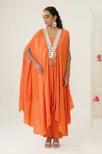 BAHAARA BY DIVYA NARULA Orange Crepe V-, Yes, Square Arwa Placed Embroidered Kurta Set Online at Aza Fashions BAHAARA BY DIVYA NARULA_Orange Crepe V-, Yes, Square Arwa Placed Embroidered Kurta Set _Online_at_Aza_Fashions