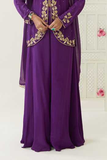 BAHAARA BY DIVYA NARULA Purple Crepe, Organza Sweetheart Neck, Yes Mehnaz Embroidered Kurta Set Online at Aza Fashions BAHAARA BY DIVYA NARULA_Purple Crepe, Organza Sweetheart Neck, Yes Mehnaz Embroidered Kurta Set _Online_at_Aza_Fashions