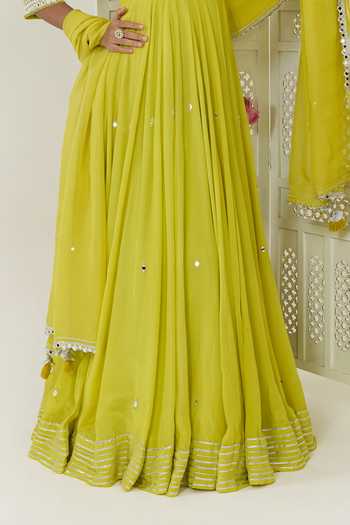 Buy BAHAARA BY DIVYA NARULA Yellow Crepe, Organza V-neck Zahra Mirror Work Anarkali And Dupatta Set Online at Aza Fashions Buy_BAHAARA BY DIVYA NARULA_Yellow Crepe, Organza V-neck Zahra Mirror Work Anarkali And Dupatta Set _Online_at_Aza_Fashions