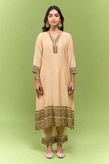 Naaz By Noor Beige Cotton V-neck, Yes Embroidered Kurta Set at Aza Fashions Naaz By Noor_Beige Cotton V-neck, Yes Embroidered Kurta Set _at_Aza_Fashions