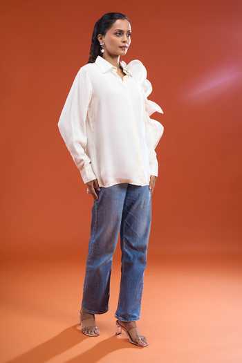 Varsha Wadhwa_Off White Georgette Collared Neck 3d Structured Ruffle Shirt _Online_at_Aza_Fashions
